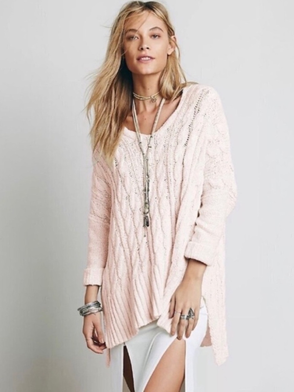 Free People oversized pale pink v neck cable knit cotton easy sweater - MED